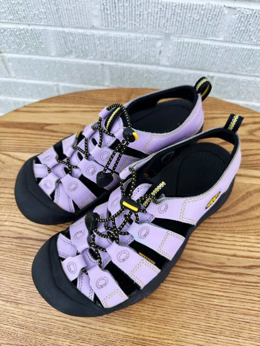KEEN Kid's Newport Closed-Toe Water Sandals Lavander Purple Sz 6